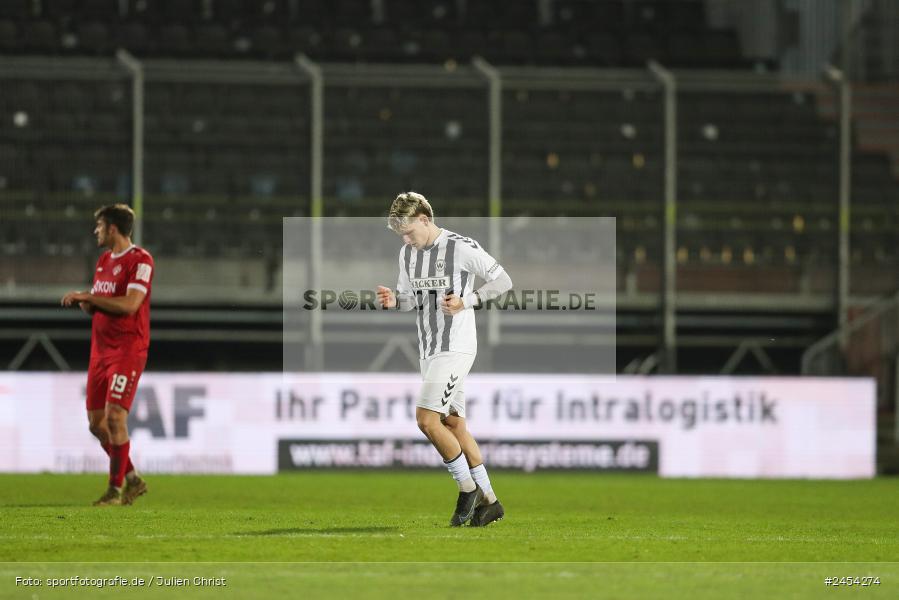AKON Arena, Würzburg, 15.11.2024, sport, action, Fussball, BFV, 20. Spieltag, Regionalliga Bayern, SVW, FWK, SV Wacker Burghausen, FC Würzburger Kickers - Bild-ID: 2454274