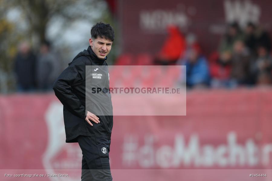 sport, action, TSV Aubstadt, Regionalliga Bayern, NGN-Arena, Fussball, FVI, FV Illertissen, BFV, Aubstadt, AUB, 20. Spieltag, 16.11.2024 - Bild-ID: 2454414