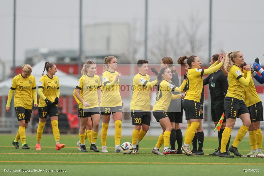 sport, action, Sportanlage Buchschwabacher Strasse 32, SV67, SV 67 Weinberg, SCS, SC Sand, Roßtal, Fussball, DFB, 2. Frauen-Bundesliga, 17.11.2024, 11. Spieltag - Bild-ID: 2454855 sport, action, Sportanlage Buchschwabacher Strasse 32, SV67, SV 67 Weinberg, SCS, SC Sand, Roßtal, Fussball, DFB, 2. Frauen-Bundesliga, 17.11.2024, 11. Spieltag - Bild-ID: 2454855