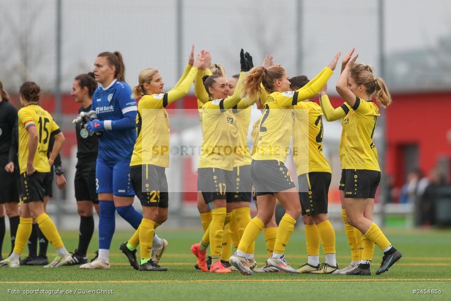 sport, action, Sportanlage Buchschwabacher Strasse 32, SV67, SV 67 Weinberg, SCS, SC Sand, Roßtal, Fussball, DFB, 2. Frauen-Bundesliga, 17.11.2024, 11. Spieltag - Bild-ID: 2454856 sport, action, Sportanlage Buchschwabacher Strasse 32, SV67, SV 67 Weinberg, SCS, SC Sand, Roßtal, Fussball, DFB, 2. Frauen-Bundesliga, 17.11.2024, 11. Spieltag - Bild-ID: 2454856