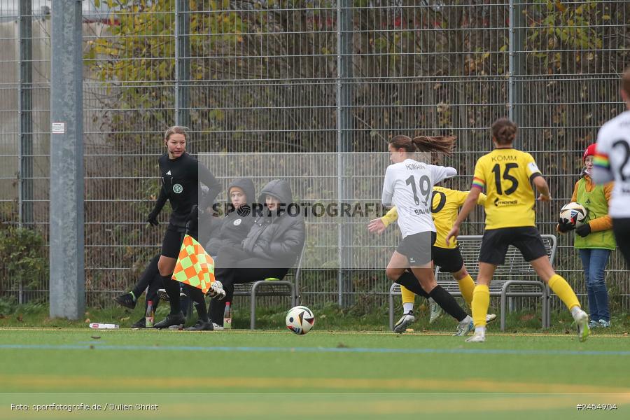 sport, action, Sportanlage Buchschwabacher Strasse 32, SV67, SV 67 Weinberg, SCS, SC Sand, Roßtal, Fussball, DFB, 2. Frauen-Bundesliga, 17.11.2024, 11. Spieltag - Bild-ID: 2454904
