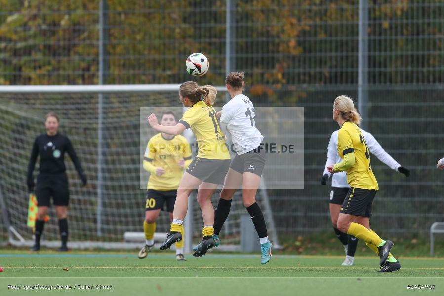 sport, action, Sportanlage Buchschwabacher Strasse 32, SV67, SV 67 Weinberg, SCS, SC Sand, Roßtal, Fussball, DFB, 2. Frauen-Bundesliga, 17.11.2024, 11. Spieltag - Bild-ID: 2454907