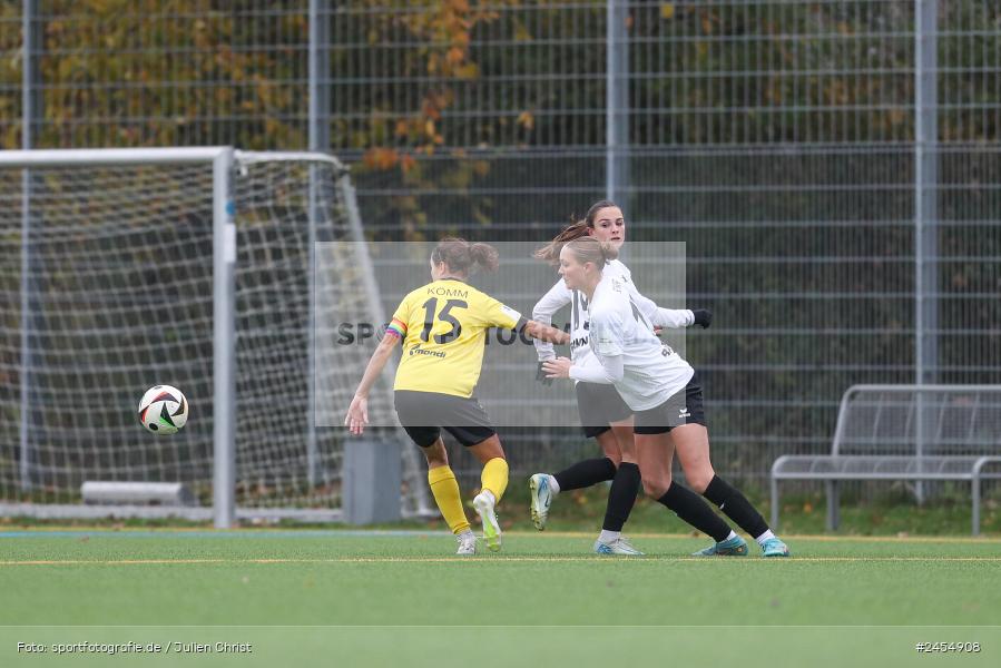 sport, action, Sportanlage Buchschwabacher Strasse 32, SV67, SV 67 Weinberg, SCS, SC Sand, Roßtal, Fussball, DFB, 2. Frauen-Bundesliga, 17.11.2024, 11. Spieltag - Bild-ID: 2454908