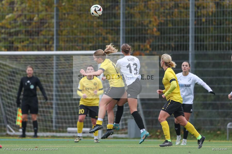 sport, action, Sportanlage Buchschwabacher Strasse 32, SV67, SV 67 Weinberg, SCS, SC Sand, Roßtal, Fussball, DFB, 2. Frauen-Bundesliga, 17.11.2024, 11. Spieltag - Bild-ID: 2454909