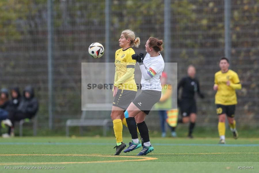 sport, action, Sportanlage Buchschwabacher Strasse 32, SV67, SV 67 Weinberg, SCS, SC Sand, Roßtal, Fussball, DFB, 2. Frauen-Bundesliga, 17.11.2024, 11. Spieltag - Bild-ID: 2454914