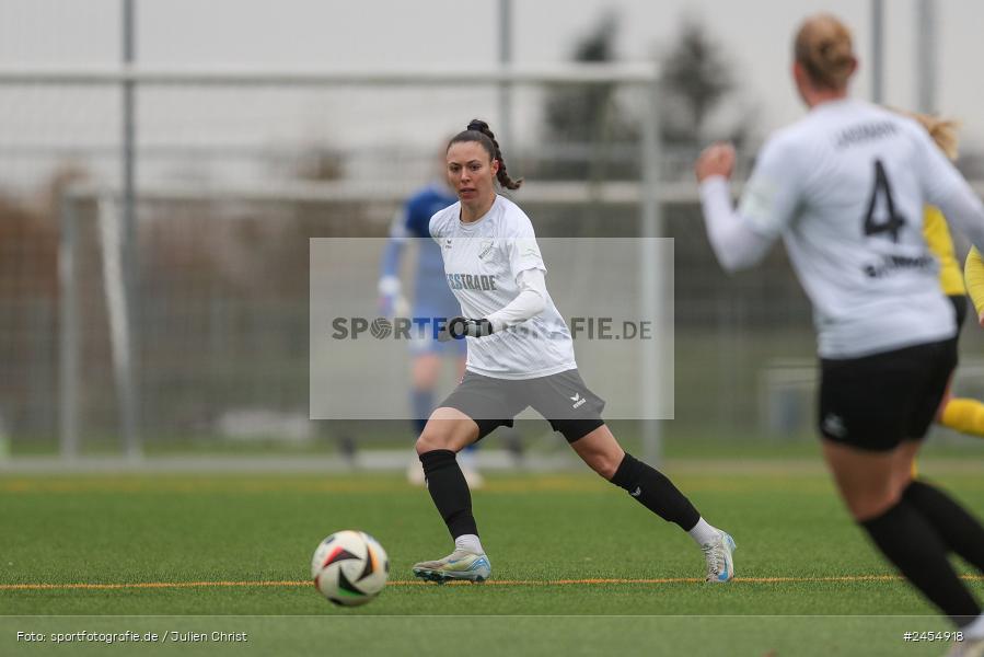 sport, action, Sportanlage Buchschwabacher Strasse 32, SV67, SV 67 Weinberg, SCS, SC Sand, Roßtal, Fussball, DFB, 2. Frauen-Bundesliga, 17.11.2024, 11. Spieltag - Bild-ID: 2454918 sport, action, Sportanlage Buchschwabacher Strasse 32, SV67, SV 67 Weinberg, SCS, SC Sand, Roßtal, Fussball, DFB, 2. Frauen-Bundesliga, 17.11.2024, 11. Spieltag - Bild-ID: 2454918