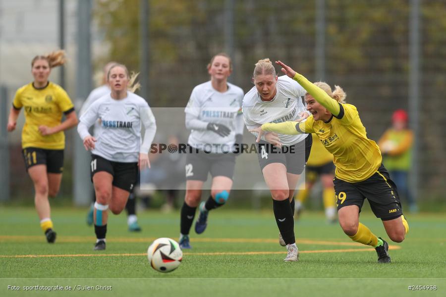 sport, action, Sportanlage Buchschwabacher Strasse 32, SV67, SV 67 Weinberg, SCS, SC Sand, Roßtal, Fussball, DFB, 2. Frauen-Bundesliga, 17.11.2024, 11. Spieltag - Bild-ID: 2454938