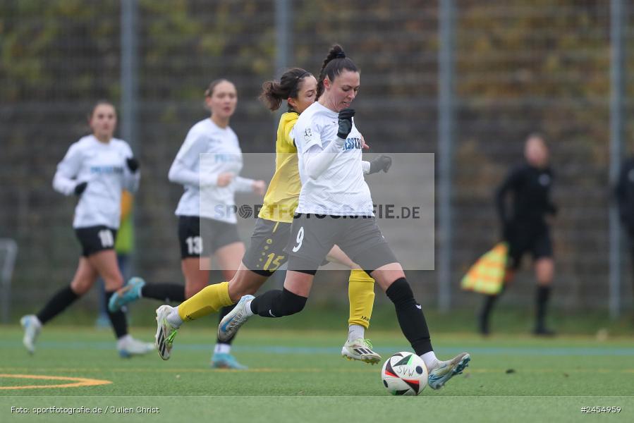 sport, action, Sportanlage Buchschwabacher Strasse 32, SV67, SV 67 Weinberg, SCS, SC Sand, Roßtal, Fussball, DFB, 2. Frauen-Bundesliga, 17.11.2024, 11. Spieltag - Bild-ID: 2454959