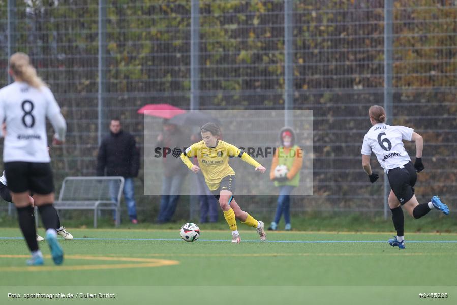 sport, action, Sportanlage Buchschwabacher Strasse 32, SV67, SV 67 Weinberg, SCS, SC Sand, Roßtal, Fussball, DFB, 2. Frauen-Bundesliga, 17.11.2024, 11. Spieltag - Bild-ID: 2455223