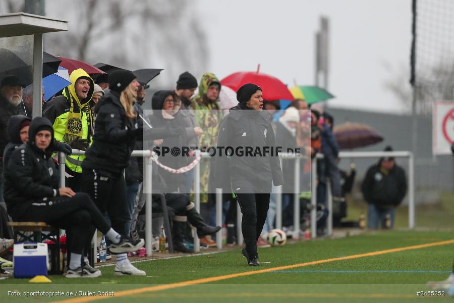 sport, action, Sportanlage Buchschwabacher Strasse 32, SV67, SV 67 Weinberg, SCS, SC Sand, Roßtal, Fussball, DFB, 2. Frauen-Bundesliga, 17.11.2024, 11. Spieltag - Bild-ID: 2455252 sport, action, Sportanlage Buchschwabacher Strasse 32, SV67, SV 67 Weinberg, SCS, SC Sand, Roßtal, Fussball, DFB, 2. Frauen-Bundesliga, 17.11.2024, 11. Spieltag - Bild-ID: 2455252