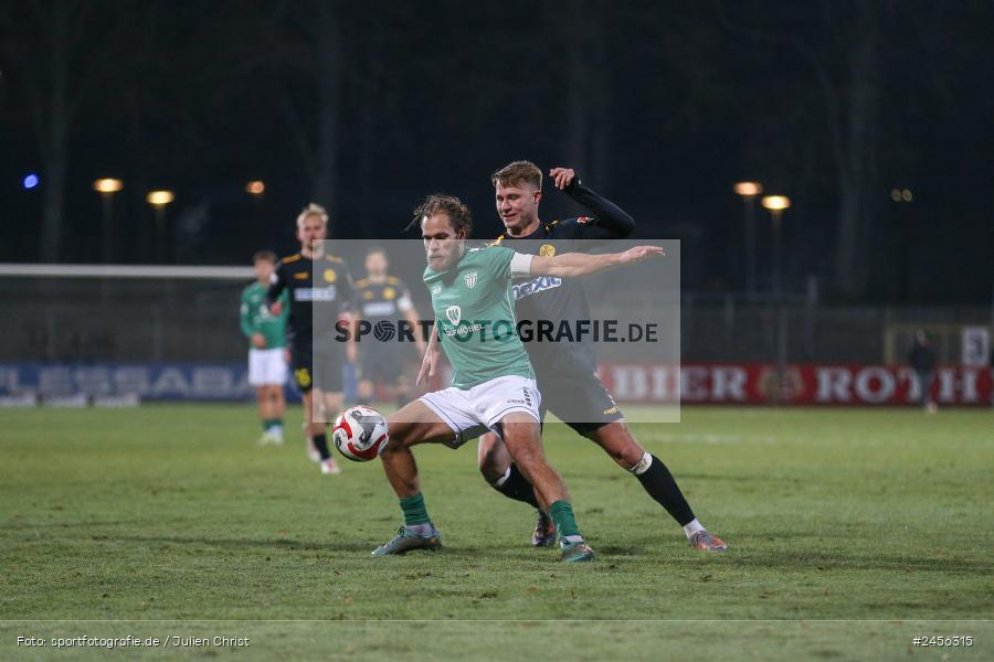 sport, action, Willy-Sachs-Stadion, SpVgg Bayreuth, Schweinfurt, Regionalliga Bayern, Fussball, FCS, BFV, BAY, 29.11.2024, 22. Spieltag, 1. FC Schweinfurt 1905 - Bild-ID: 2456315