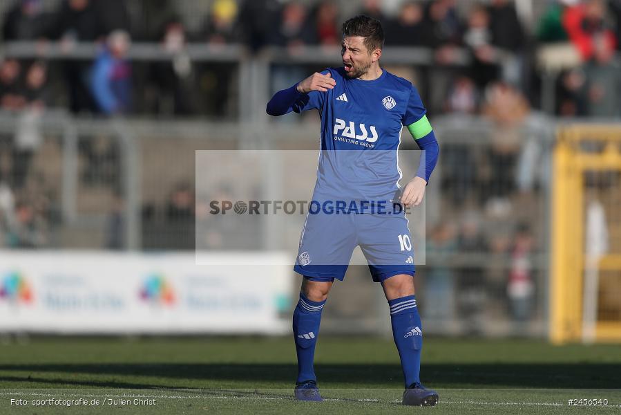 Stadion am Schönbusch, Aschaffenburg, 30.11.2024, sport, action, Fussball, BFV, 22. Spieltag, Regionalliga Bayern, FCB, SVA, FC Bayern München II, SV Viktoria Aschaffenburg - Bild-ID: 2456540