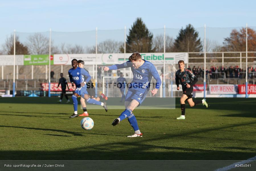 Stadion am Schönbusch, Aschaffenburg, 30.11.2024, sport, action, Fussball, BFV, 22. Spieltag, Regionalliga Bayern, FCB, SVA, FC Bayern München II, SV Viktoria Aschaffenburg - Bild-ID: 2456541