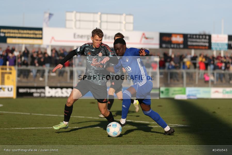 Stadion am Schönbusch, Aschaffenburg, 30.11.2024, sport, action, Fussball, BFV, 22. Spieltag, Regionalliga Bayern, FCB, SVA, FC Bayern München II, SV Viktoria Aschaffenburg - Bild-ID: 2456543