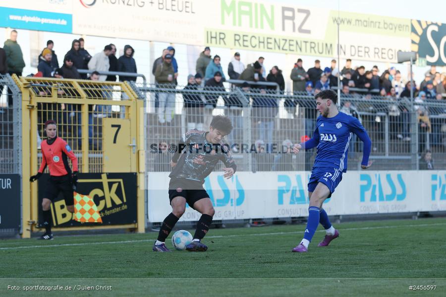 Stadion am Schönbusch, Aschaffenburg, 30.11.2024, sport, action, Fussball, BFV, 22. Spieltag, Regionalliga Bayern, FCB, SVA, FC Bayern München II, SV Viktoria Aschaffenburg - Bild-ID: 2456597