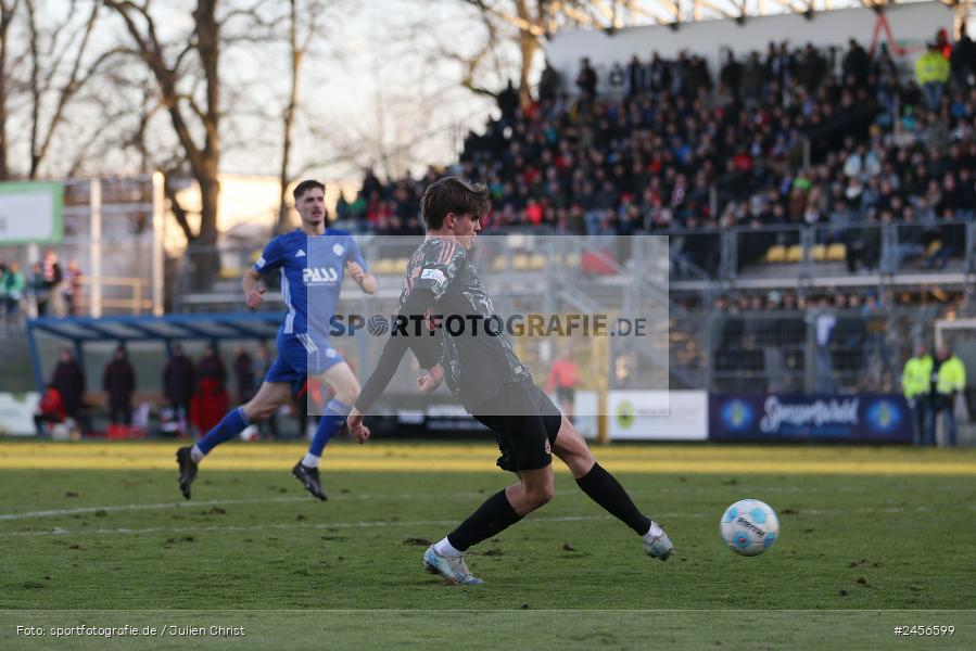 Stadion am Schönbusch, Aschaffenburg, 30.11.2024, sport, action, Fussball, BFV, 22. Spieltag, Regionalliga Bayern, FCB, SVA, FC Bayern München II, SV Viktoria Aschaffenburg - Bild-ID: 2456599