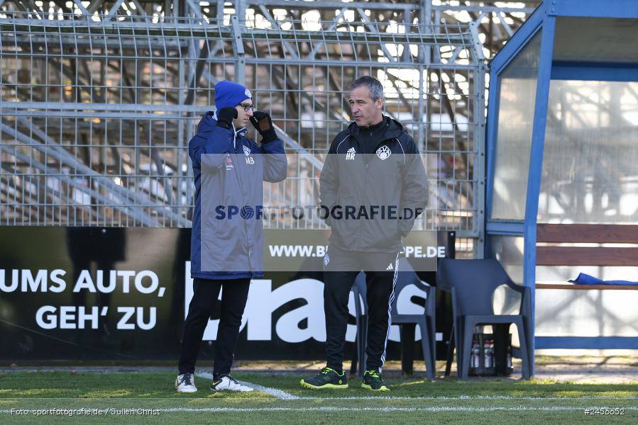 sport, action, Stadion am Schönbusch, SVA, SV Viktoria Aschaffenburg, Regionalliga Bayern, Fussball, FCB, FC Bayern München II, BFV, Aschaffenburg, 30.11.2024, 22. Spieltag - Bild-ID: 2456652