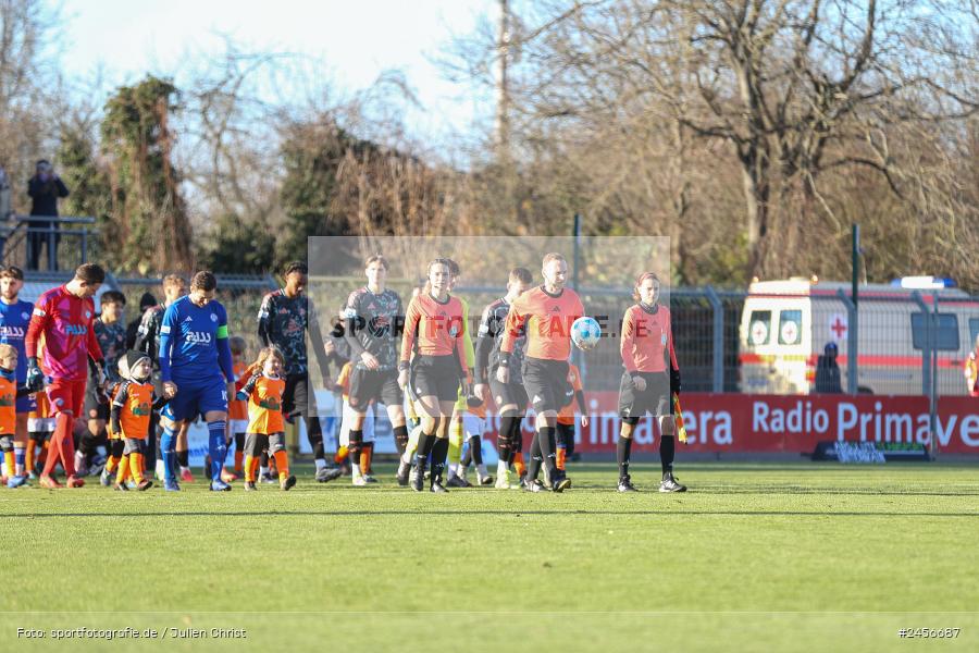 sport, action, Stadion am Schönbusch, SVA, SV Viktoria Aschaffenburg, Regionalliga Bayern, Fussball, FCB, FC Bayern München II, BFV, Aschaffenburg, 30.11.2024, 22. Spieltag - Bild-ID: 2456687