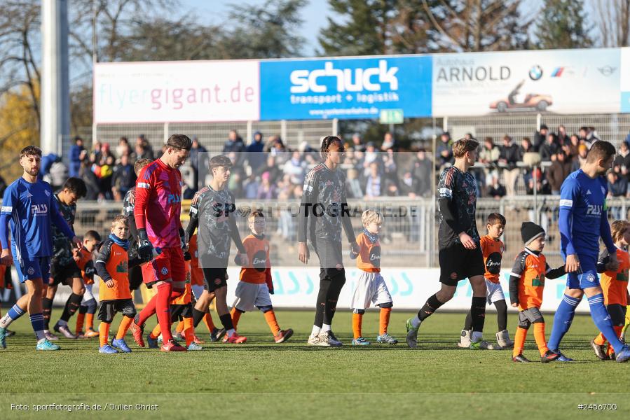sport, action, Stadion am Schönbusch, SVA, SV Viktoria Aschaffenburg, Regionalliga Bayern, Fussball, FCB, FC Bayern München II, BFV, Aschaffenburg, 30.11.2024, 22. Spieltag - Bild-ID: 2456700