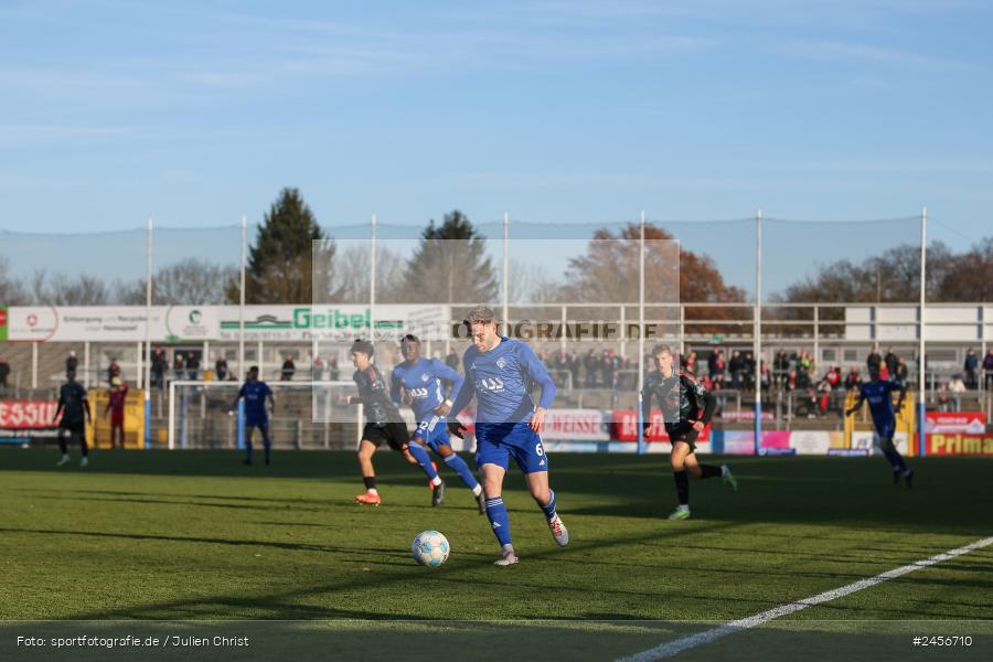 sport, action, Stadion am Schönbusch, SVA, SV Viktoria Aschaffenburg, Regionalliga Bayern, Fussball, FCB, FC Bayern München II, BFV, Aschaffenburg, 30.11.2024, 22. Spieltag - Bild-ID: 2456710