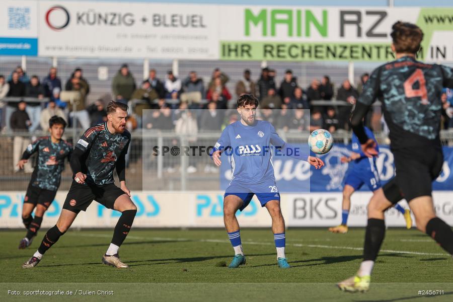 sport, action, Stadion am Schönbusch, SVA, SV Viktoria Aschaffenburg, Regionalliga Bayern, Fussball, FCB, FC Bayern München II, BFV, Aschaffenburg, 30.11.2024, 22. Spieltag - Bild-ID: 2456711