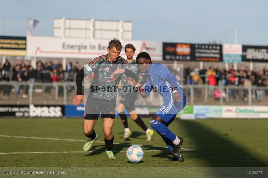 sport, action, Stadion am Schönbusch, SVA, SV Viktoria Aschaffenburg, Regionalliga Bayern, Fussball, FCB, FC Bayern München II, BFV, Aschaffenburg, 30.11.2024, 22. Spieltag - Bild-ID: 2456714