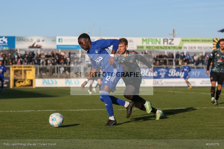 sport, action, Stadion am Schönbusch, SVA, SV Viktoria Aschaffenburg, Regionalliga Bayern, Fussball, FCB, FC Bayern München II, BFV, Aschaffenburg, 30.11.2024, 22. Spieltag - Bild-ID: 2456719