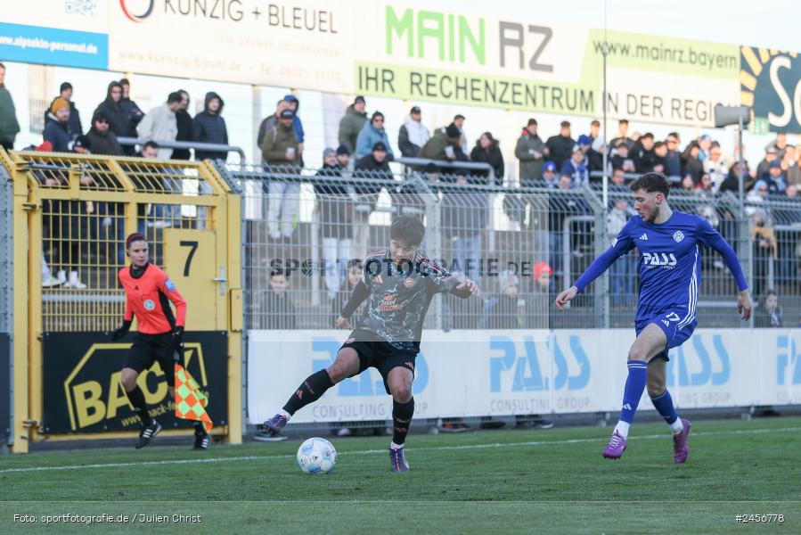 sport, action, Stadion am Schönbusch, SVA, SV Viktoria Aschaffenburg, Regionalliga Bayern, Fussball, FCB, FC Bayern München II, BFV, Aschaffenburg, 30.11.2024, 22. Spieltag - Bild-ID: 2456778 sport, action, Stadion am Schönbusch, SVA, SV Viktoria Aschaffenburg, Regionalliga Bayern, Fussball, FCB, FC Bayern München II, BFV, Aschaffenburg, 30.11.2024, 22. Spieltag - Bild-ID: 2456778