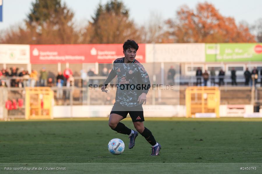 sport, action, Stadion am Schönbusch, SVA, SV Viktoria Aschaffenburg, Regionalliga Bayern, Fussball, FCB, FC Bayern München II, BFV, Aschaffenburg, 30.11.2024, 22. Spieltag - Bild-ID: 2456793