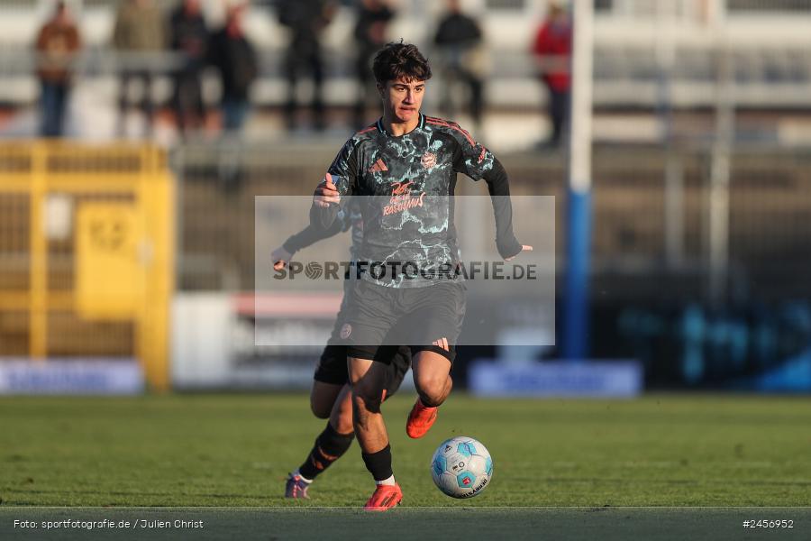 sport, action, Stadion am Schönbusch, SVA, SV Viktoria Aschaffenburg, Regionalliga Bayern, Fussball, FCB, FC Bayern München II, BFV, Aschaffenburg, 30.11.2024, 22. Spieltag - Bild-ID: 2456952