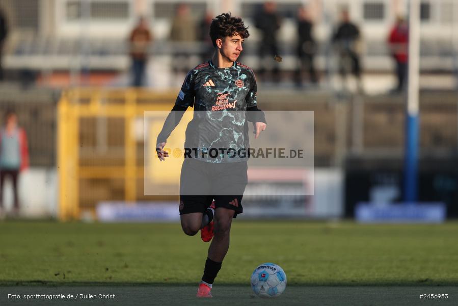 sport, action, Stadion am Schönbusch, SVA, SV Viktoria Aschaffenburg, Regionalliga Bayern, Fussball, FCB, FC Bayern München II, BFV, Aschaffenburg, 30.11.2024, 22. Spieltag - Bild-ID: 2456953