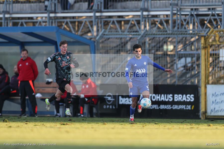 sport, action, Stadion am Schönbusch, SVA, SV Viktoria Aschaffenburg, Regionalliga Bayern, Fussball, FCB, FC Bayern München II, BFV, Aschaffenburg, 30.11.2024, 22. Spieltag - Bild-ID: 2456971