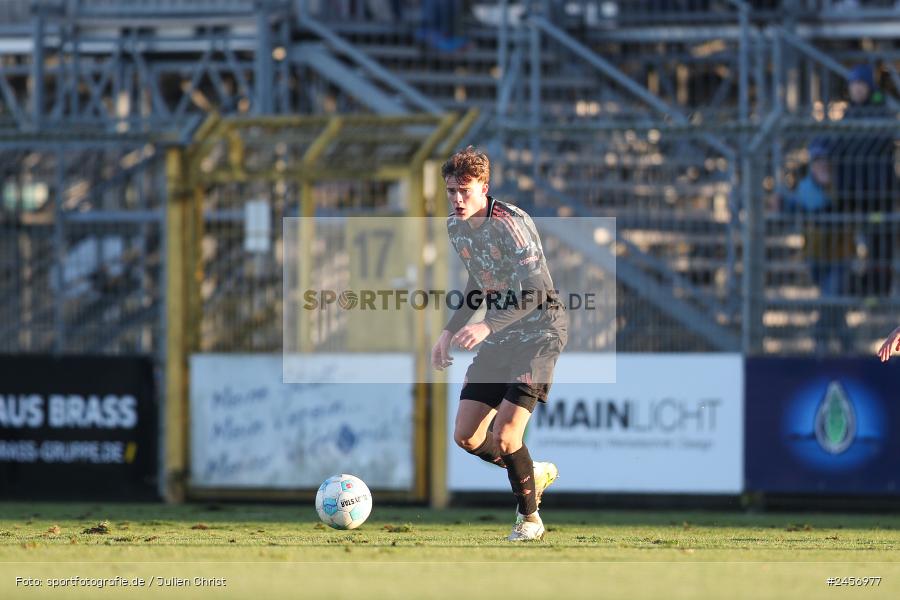 sport, action, Stadion am Schönbusch, SVA, SV Viktoria Aschaffenburg, Regionalliga Bayern, Fussball, FCB, FC Bayern München II, BFV, Aschaffenburg, 30.11.2024, 22. Spieltag - Bild-ID: 2456977