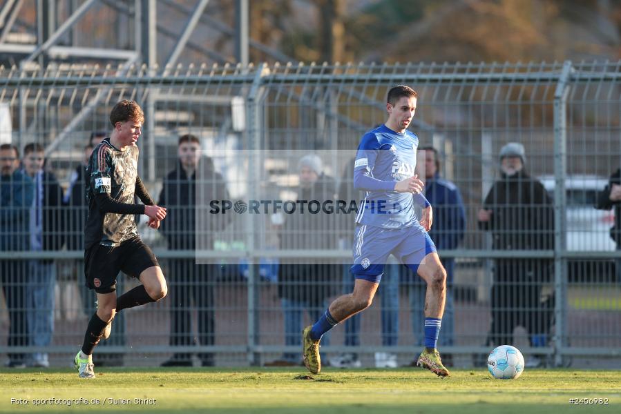 sport, action, Stadion am Schönbusch, SVA, SV Viktoria Aschaffenburg, Regionalliga Bayern, Fussball, FCB, FC Bayern München II, BFV, Aschaffenburg, 30.11.2024, 22. Spieltag - Bild-ID: 2456982