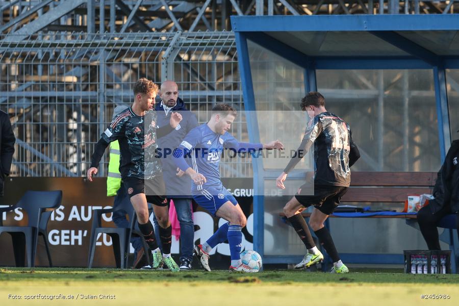 sport, action, Stadion am Schönbusch, SVA, SV Viktoria Aschaffenburg, Regionalliga Bayern, Fussball, FCB, FC Bayern München II, BFV, Aschaffenburg, 30.11.2024, 22. Spieltag - Bild-ID: 2456986