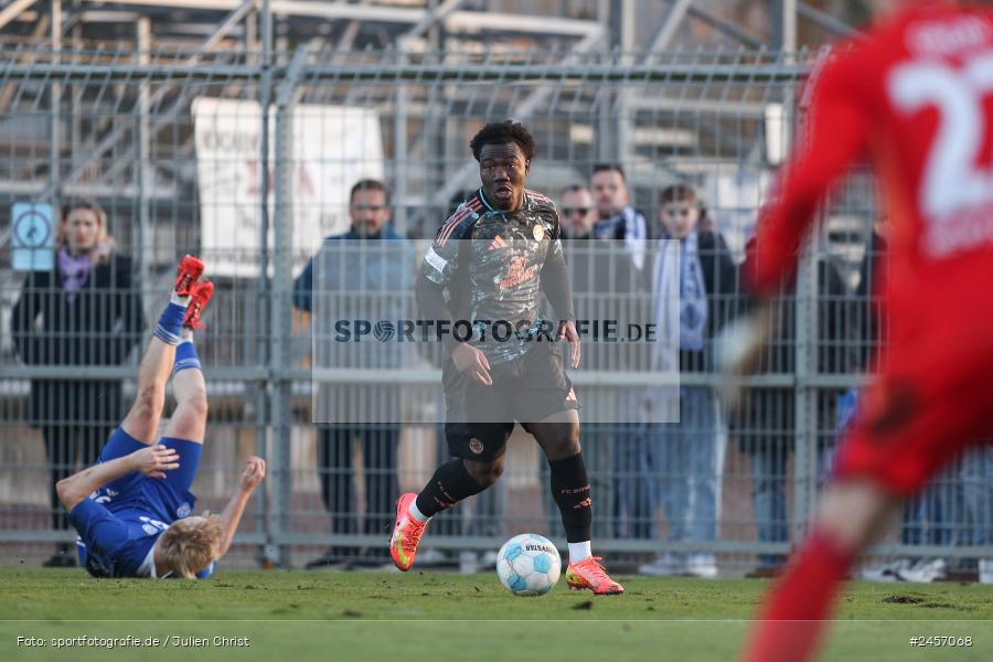 sport, action, Stadion am Schönbusch, SVA, SV Viktoria Aschaffenburg, Regionalliga Bayern, Fussball, FCB, FC Bayern München II, BFV, Aschaffenburg, 30.11.2024, 22. Spieltag - Bild-ID: 2457068