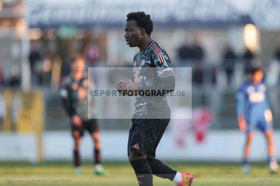 sport, action, Stadion am Schönbusch, SVA, SV Viktoria Aschaffenburg, Regionalliga Bayern, Fussball, FCB, FC Bayern München II, BFV, Aschaffenburg, 30.11.2024, 22. Spieltag - Bild-ID: 2457070