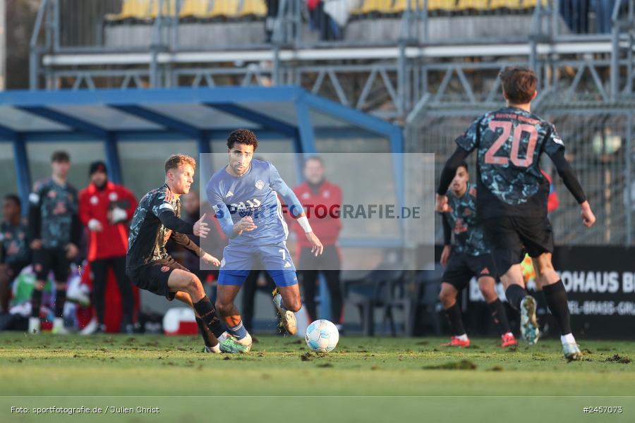sport, action, Stadion am Schönbusch, SVA, SV Viktoria Aschaffenburg, Regionalliga Bayern, Fussball, FCB, FC Bayern München II, BFV, Aschaffenburg, 30.11.2024, 22. Spieltag - Bild-ID: 2457073