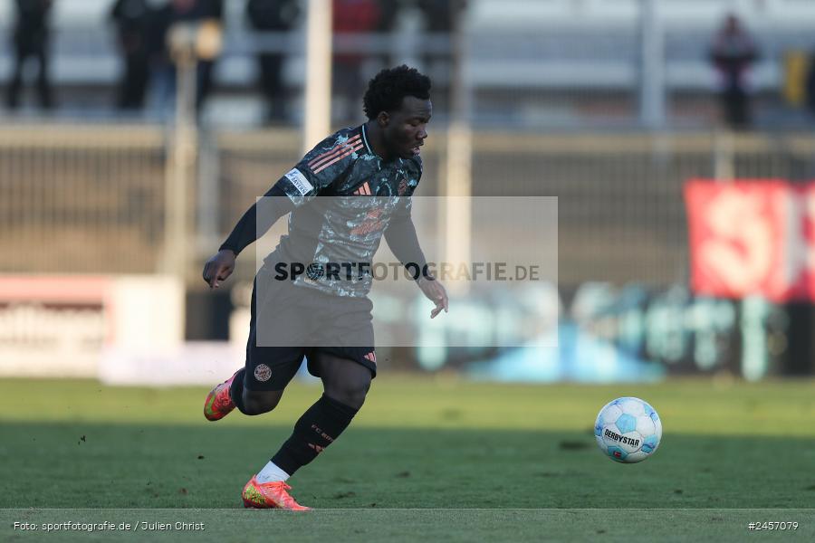 sport, action, Stadion am Schönbusch, SVA, SV Viktoria Aschaffenburg, Regionalliga Bayern, Fussball, FCB, FC Bayern München II, BFV, Aschaffenburg, 30.11.2024, 22. Spieltag - Bild-ID: 2457079