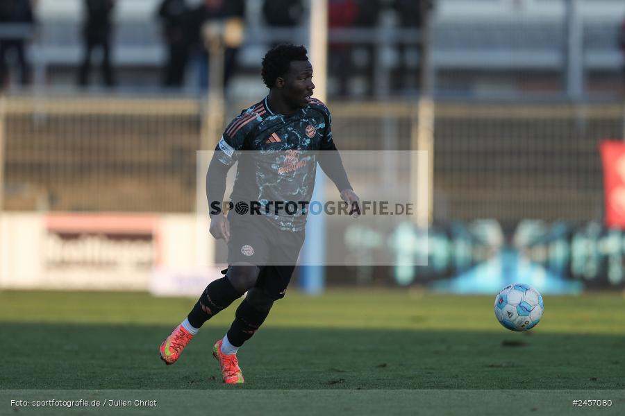 sport, action, Stadion am Schönbusch, SVA, SV Viktoria Aschaffenburg, Regionalliga Bayern, Fussball, FCB, FC Bayern München II, BFV, Aschaffenburg, 30.11.2024, 22. Spieltag - Bild-ID: 2457080