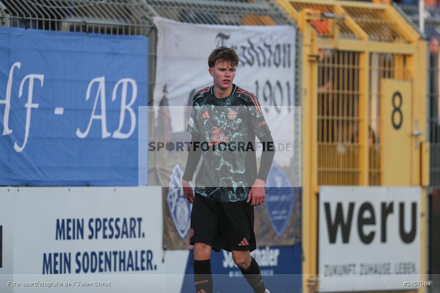 sport, action, Stadion am Schönbusch, SVA, SV Viktoria Aschaffenburg, Regionalliga Bayern, Fussball, FCB, FC Bayern München II, BFV, Aschaffenburg, 30.11.2024, 22. Spieltag - Bild-ID: 2457089