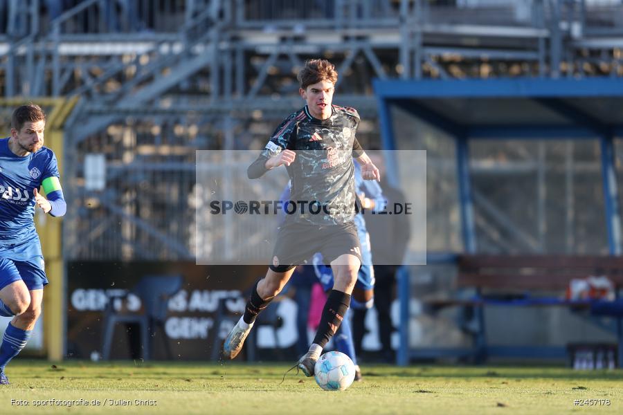 sport, action, Stadion am Schönbusch, SVA, SV Viktoria Aschaffenburg, Regionalliga Bayern, Fussball, FCB, FC Bayern München II, BFV, Aschaffenburg, 30.11.2024, 22. Spieltag - Bild-ID: 2457178