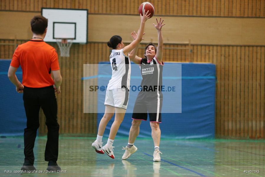 Heuchelhof-Halle, Würzburg, 01.12.2024, sport, action, Bayernliga Nord, Basketball, SVE, TGW, SV Erlenbach Black Bees, TG 48 Würzburg 3 - Bild-ID: 2457193