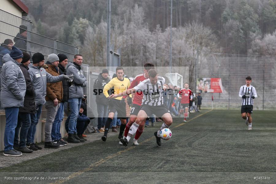 Sportgelände, Grünsfeld, 01.12.2024, sport, action, Fussball, 19. Spieltag, bfv-Landesliga Odenwald, SVE, FCG, SV Eintracht Nassig, FC Grünsfeld - Bild-ID: 2457416