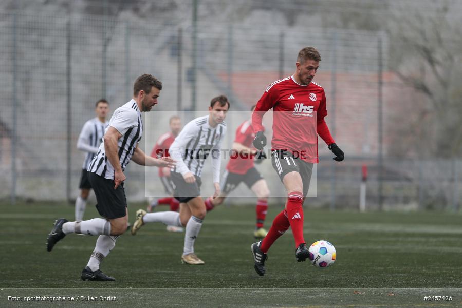 Sportgelände, Grünsfeld, 01.12.2024, sport, action, Fussball, 19. Spieltag, bfv-Landesliga Odenwald, SVE, FCG, SV Eintracht Nassig, FC Grünsfeld - Bild-ID: 2457426