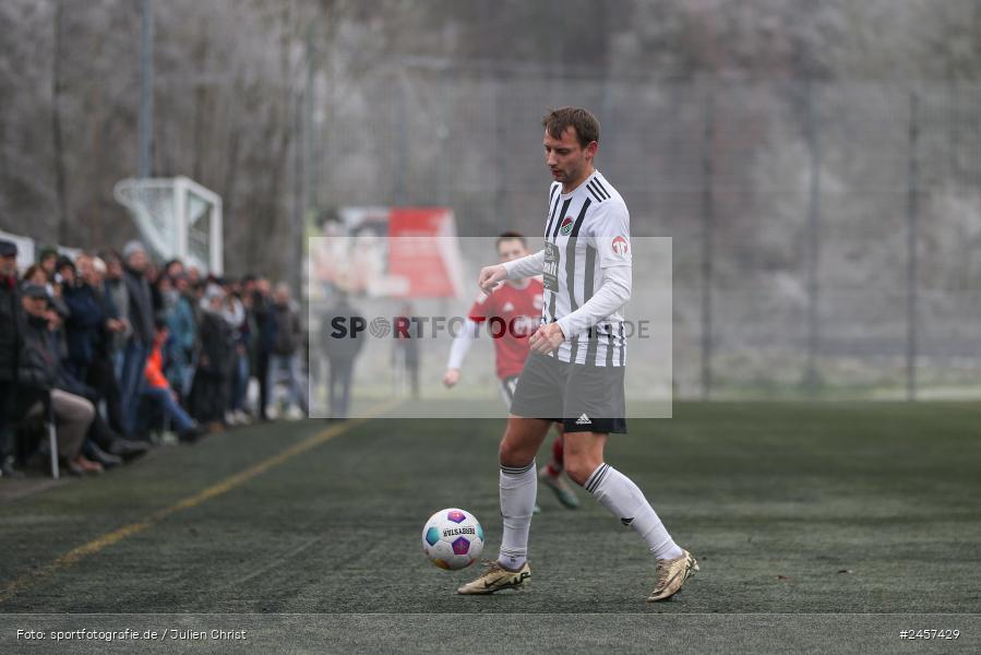 Sportgelände, Grünsfeld, 01.12.2024, sport, action, Fussball, 19. Spieltag, bfv-Landesliga Odenwald, SVE, FCG, SV Eintracht Nassig, FC Grünsfeld - Bild-ID: 2457429