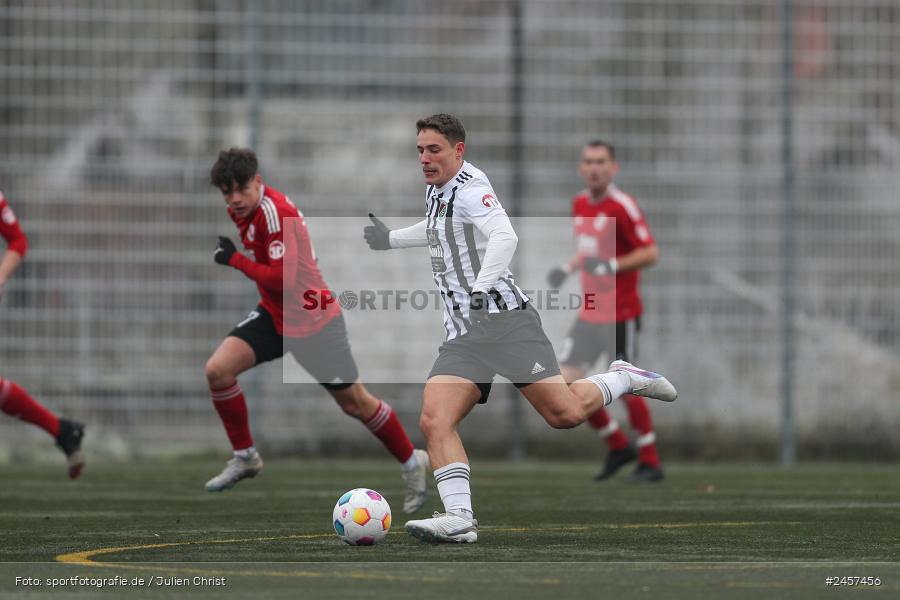 Sportgelände, Grünsfeld, 01.12.2024, sport, action, Fussball, 19. Spieltag, bfv-Landesliga Odenwald, SVE, FCG, SV Eintracht Nassig, FC Grünsfeld - Bild-ID: 2457456