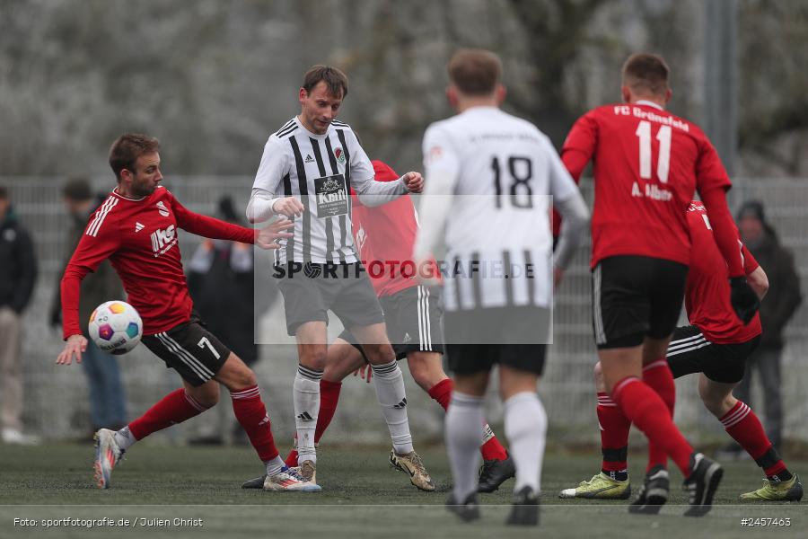 Sportgelände, Grünsfeld, 01.12.2024, sport, action, Fussball, 19. Spieltag, bfv-Landesliga Odenwald, SVE, FCG, SV Eintracht Nassig, FC Grünsfeld - Bild-ID: 2457463