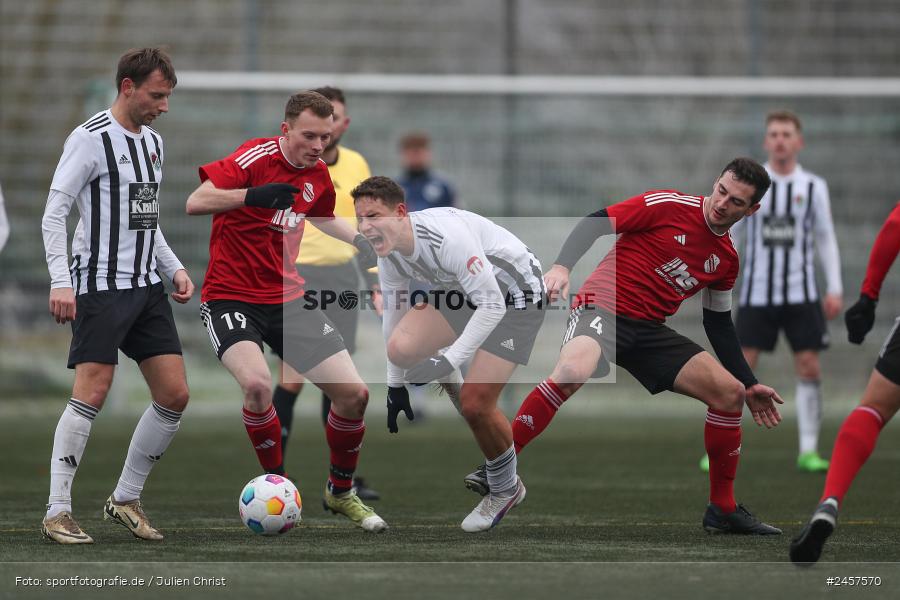 Sportgelände, Grünsfeld, 01.12.2024, sport, action, Fussball, 19. Spieltag, bfv-Landesliga Odenwald, SVE, FCG, SV Eintracht Nassig, FC Grünsfeld - Bild-ID: 2457570
