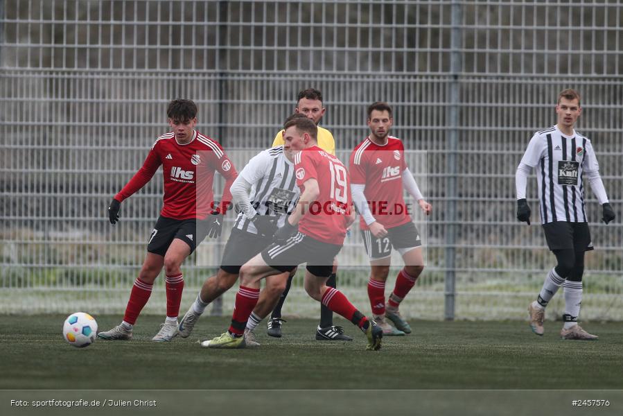 Sportgelände, Grünsfeld, 01.12.2024, sport, action, Fussball, 19. Spieltag, bfv-Landesliga Odenwald, SVE, FCG, SV Eintracht Nassig, FC Grünsfeld - Bild-ID: 2457576